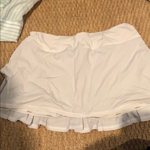 white lululemon athletic skirt